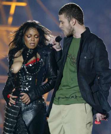 Janet Jackson and Justin Timberlake performance at the 2004 Superbowl